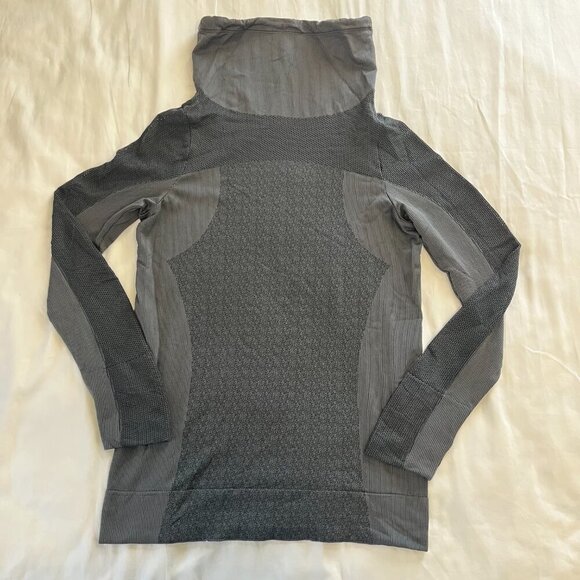 Under Armour Black and Gray Lightweight Mesh Sleeve Cowl Neck Pullover | Size M - Picture 6 of 7